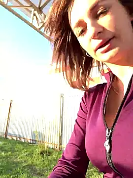 Amy Amely online show from April 15, 2026, 2:43 pm