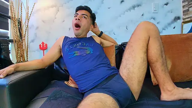 Snapshot of Max_Hornye chatting on February 10, 2026, 6:51 pm Max Hornye online show from February 10, 2026, 6:51 pm