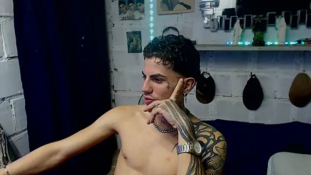 Snapshot of paul-mendezx chatting on February 9, 2026, 9:13 pm paul-mendezx online show from February 9, 2026, 9:13 pm