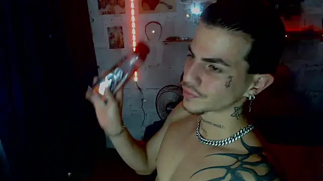 Snapshot of paul-mendezx chatting on February 7, 2026, 6:16 pm paul-mendezx online show from February 7, 2026, 6:16 pm