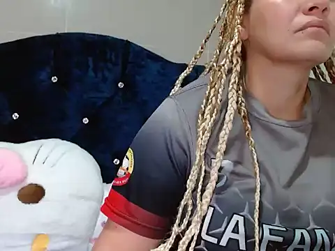 Snapshot of sendy_VeryDirty chatting on February 17, 2026, 1:14 am sendy VeryDirty online show from February 17, 2026, 1:14 am