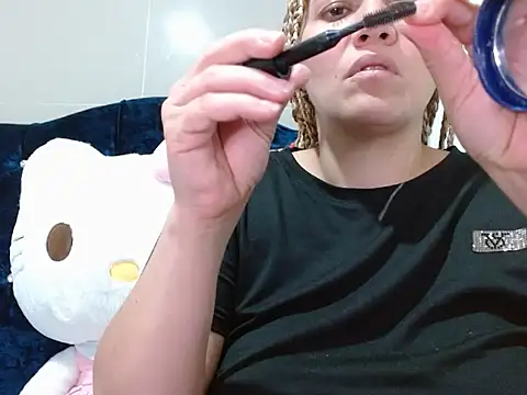 Snapshot of sendy_VeryDirty chatting on February 15, 2026, 7:02 pm sendy VeryDirty online show from February 15, 2026, 7:02 pm