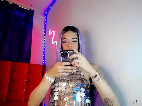 DahliaGill online show from June 1, 2026, 7:46 pm
