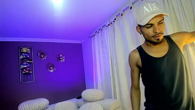 Snapshot of neyder_sanz chatting on February 13, 2026, 12:05 pm neyder sanz online show from February 13, 2026, 12:05 pm