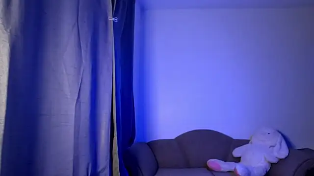 Chinicr18 online show from March 25, 2026, 2:12 am