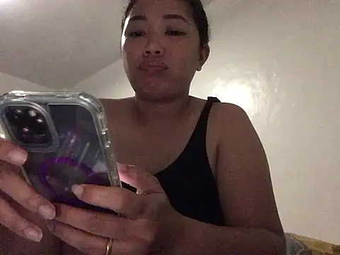 lady candy85 online show from April 5, 2026, 9:54 pm