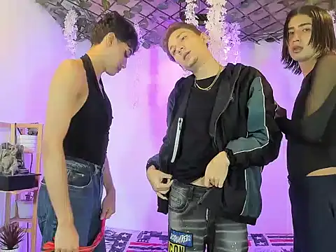 Dapnhe hot2006 online show from March 2, 2026, 1:39 am