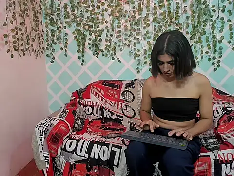 Dapnhe hot2006 online show from April 18, 2026, 12:29 pm