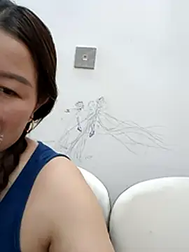 Jennie dogy online show from April 13, 2026, 12:09 pm