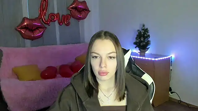 CandyGyrl online show from February 13, 2026, 1:05 am