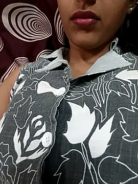 Snapshot of komalsharma99 chatting on April 27, 2026, 5:38 am komalsharma99 online show from April 27, 2026, 5:38 am
