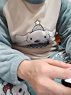 Snapshot of LiilyZi chatting on February 9, 2026, 12:41 am LiilyZi online show from February 9, 2026, 12:41 am