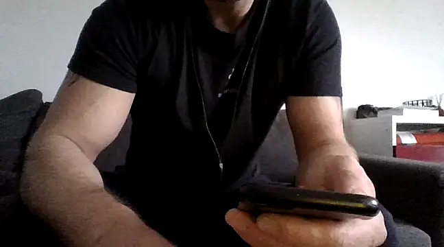 Snapshot of Tommyzzzzzz chatting on December 27, 2024, 8:45 am Tommyzzzzzz online show from December 27, 2024, 8:45 am