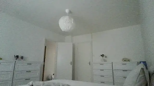 Tommyzzzzzz online show from April 10, 2026, 4:41 am