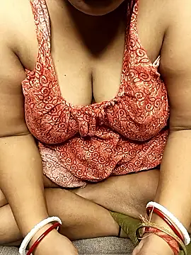 R Queen online show from May 14, 2026, 6:16 pm
