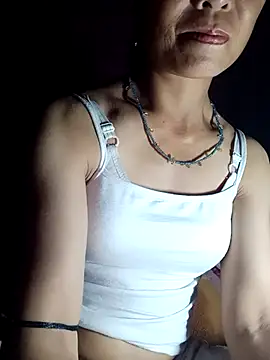 Snapshot of witch-xx chatting on June 27, 2026, 7:58 am witch-xx online show from June 27, 2026, 7:58 am