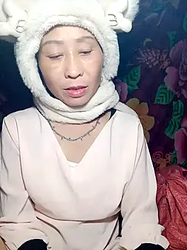 witch-xx online show from March 23, 2026, 6:13 am