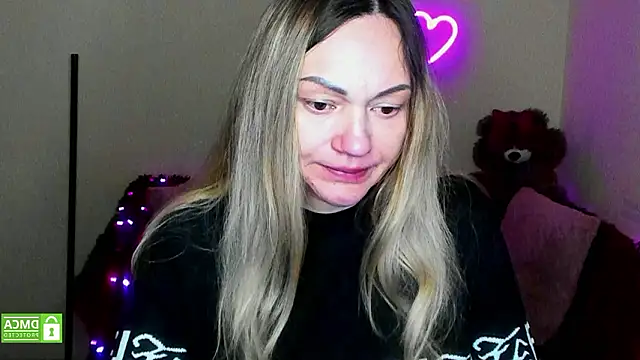 Snapshot of BlondMikey22 chatting on February 5, 2026, 7:59 am BlondMikey22 online show from February 5, 2026, 7:59 am