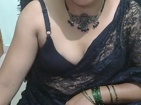Snapshot of Cute_Sheetal chatting on July 18, 2026, 12:14 pm Cute Sheetal online show from July 18, 2026, 12:14 pm