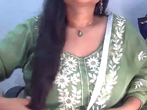 Snapshot of Saniya_K2 chatting on May 15, 2026, 12:25 pm Saniya K2 online show from May 15, 2026, 12:25 pm
