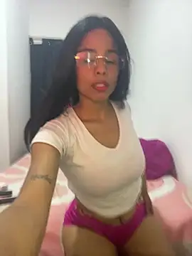 Snapshot of brytaniweed chatting on February 14, 2026, 4:23 am brytaniweed online show from February 14, 2026, 4:23 am