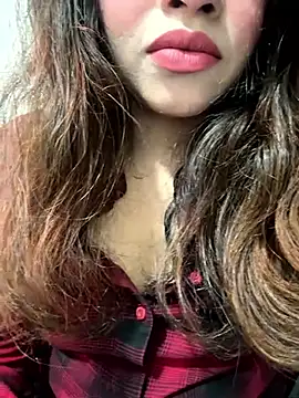 riya sharma11 online show from April 4, 2026, 8:26 pm