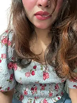 riya sharma11 online show from April 9, 2026, 8:37 pm