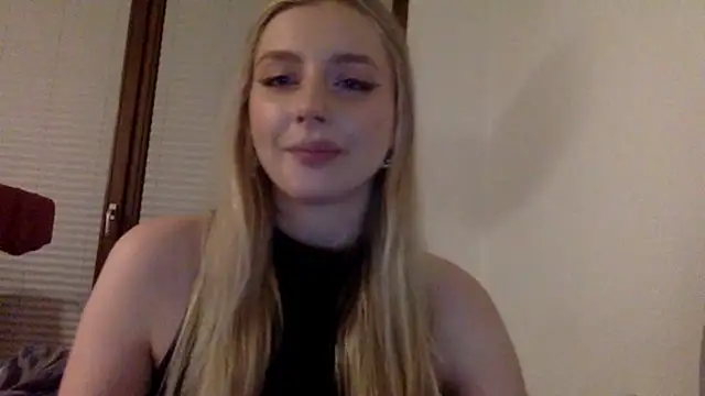 MayaWetDream online show from April 30, 2026, 8:27 pm