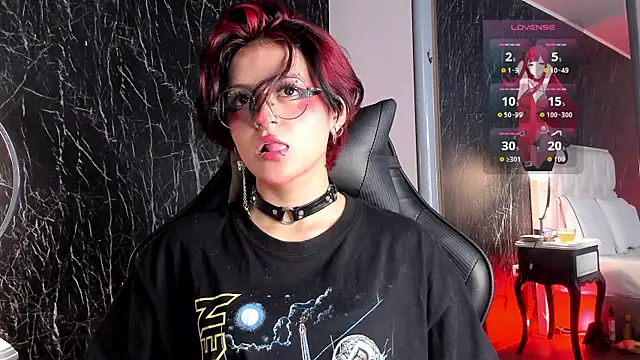 YuuMiko online show from March 18, 2026, 12:41 pm