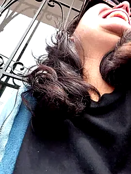 Snapshot of Mari-98 chatting on February 21, 2026, 5:59 pm Mari-98 online show from February 21, 2026, 5:59 pm