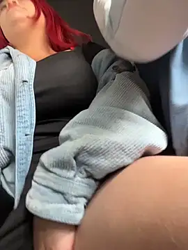 Snapshot of Lia-Moon77 chatting on February 25, 2026, 6:30 pm Lia-Moon77 online show from February 25, 2026, 6:30 pm