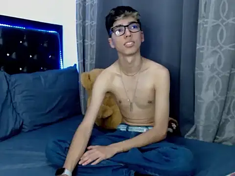 Snapshot of gabriel_x18 chatting on February 6, 2026, 4:52 am gabriel x18 online show from February 6, 2026, 4:52 am