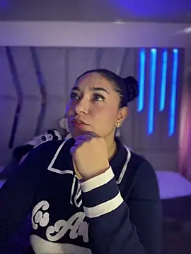 Snapshot of Grecia_Valmont chatting on February 24, 2026, 7:04 pm Grecia Valmont online show from February 24, 2026, 7:04 pm