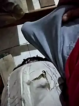 UnsureSlide online show from March 29, 2026, 1:29 am