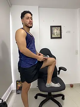 MattiaDupont online show from April 1, 2026, 9:45 pm