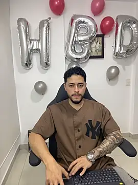 MattiaDupont online show from March 26, 2026, 10:07 pm