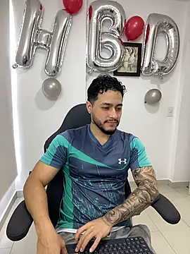 MattiaDupont online show from March 28, 2026, 2:51 pm