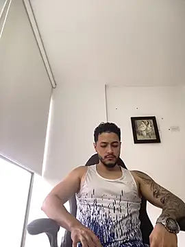 MattiaDupont online show from March 13, 2026, 9:42 pm