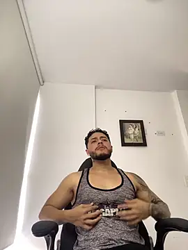 MattiaDupont online show from March 20, 2026, 9:16 pm