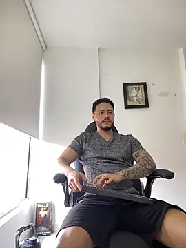 MattiaDupont online show from March 11, 2026, 9:20 pm