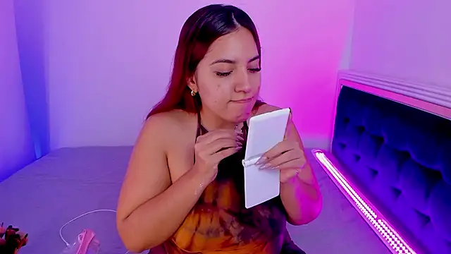 Angelica  Red online show from February 16, 2026, 1:54 pm