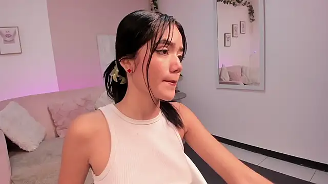 Mila jenner online show from February 24, 2026, 3:46 pm