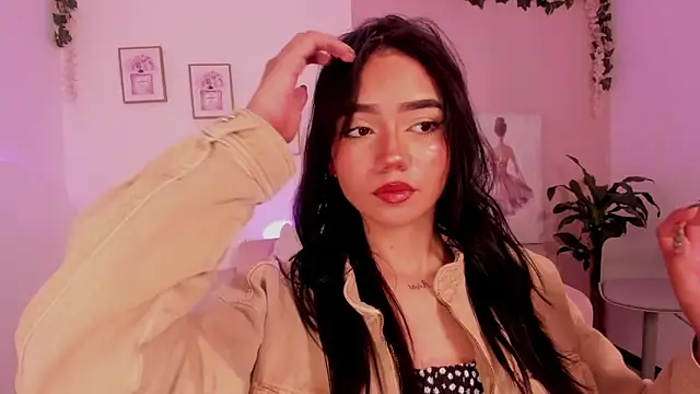 Mila jenner online show from February 21, 2026, 5:59 pm