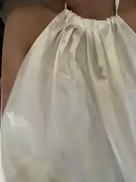 DoliceGirl2k online show from June 3, 2026, 6:47 am
