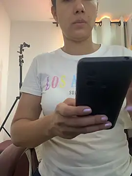 Snapshot of MiaAllure chatting on February 12, 2026, 2:17 pm MiaAllure online show from February 12, 2026, 2:17 pm