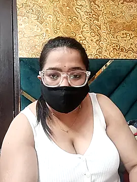 GangbangCouple online show from March 3, 2026, 9:27 am