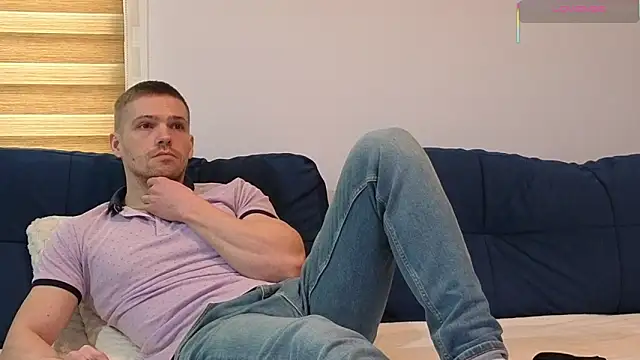 Snapshot of JulianTurner chatting on February 9, 2026, 1:31 pm JulianTurner online show from February 9, 2026, 1:31 pm