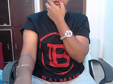 VixenNandhu online show from April 14, 2026, 4:12 pm