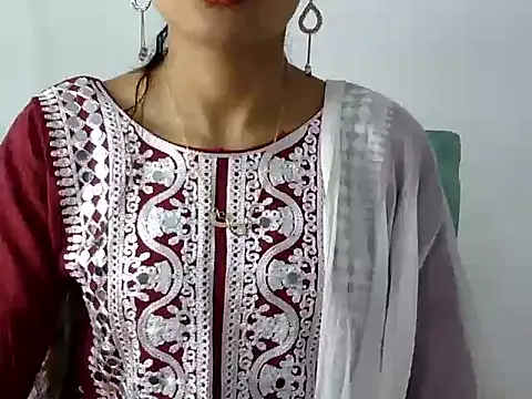 Mehaak  online show from February 15, 2026, 5:41 am