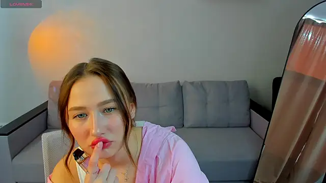  Kiki angel  online show from June 2, 2026, 1:05 am